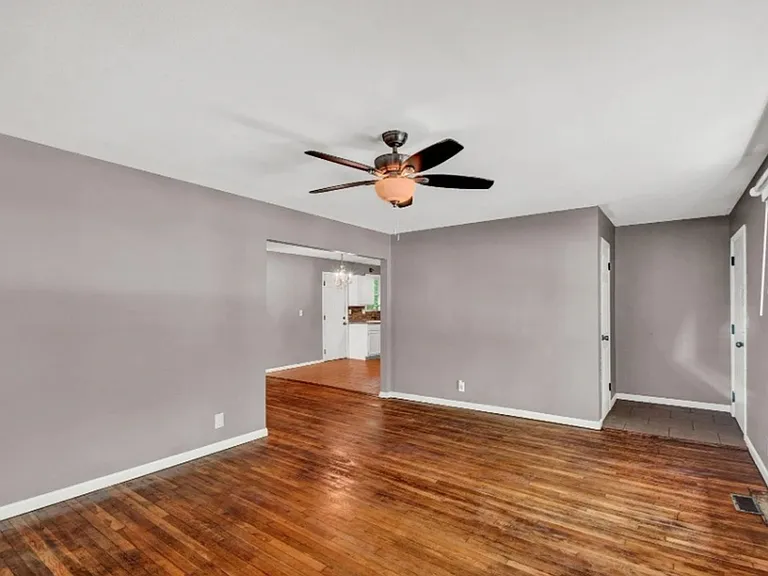 3125 SE Dupont St — Photo 15