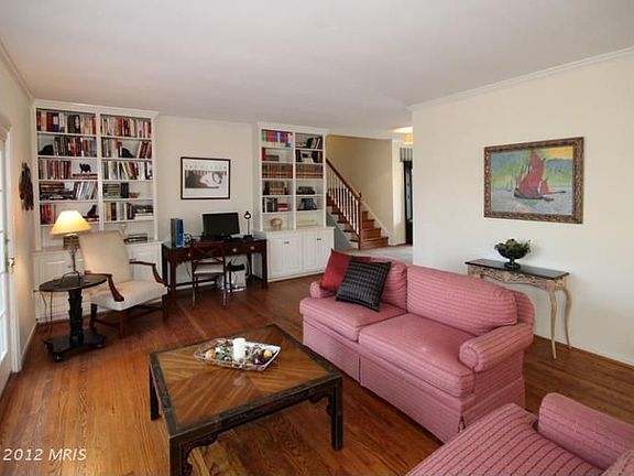 3rd image of 10502 Elmira Ct