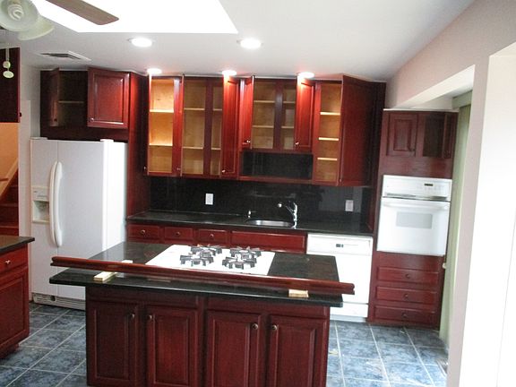 2nd image of 2382 Cadillac Dr