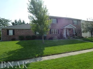 1227 Kenneth Dr, Bloomington, IL