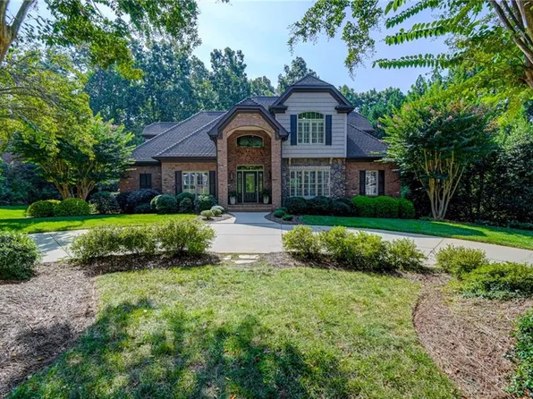 3736 Burbank Ln, Winston Salem, NC 27106