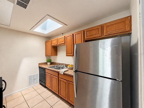 5th image of 4155 Spitfire Ave