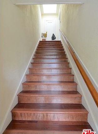 3rd image of 4255 Rosewood Ave