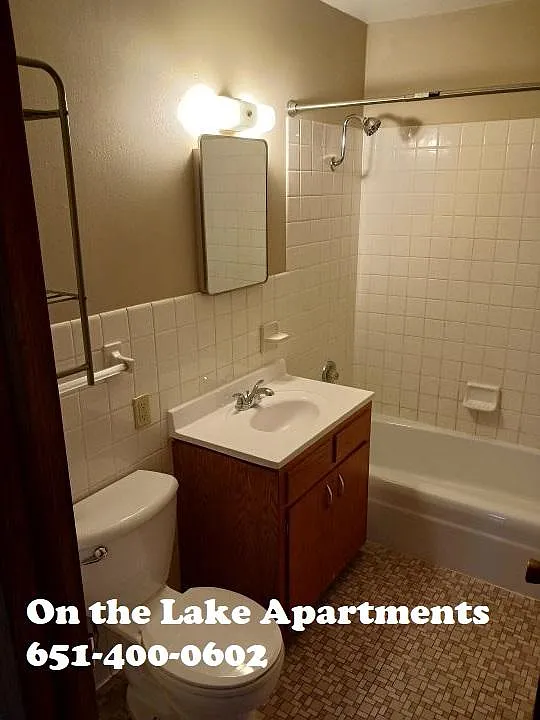 2 bed, $1,050 — Photo 2