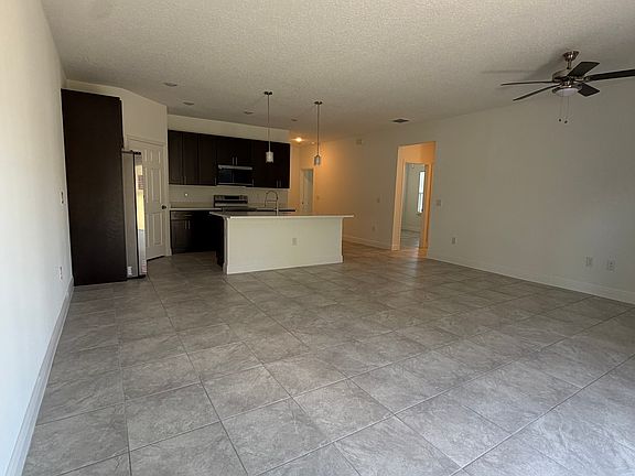 3rd image of 6157 SW 154th Place Rd