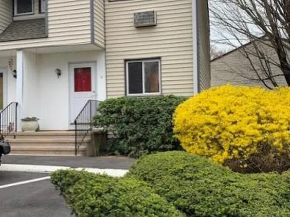 16 Donna Dr, Norwalk, CT 06854