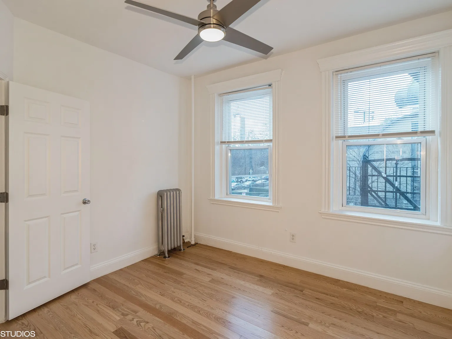 2 bed, 750 sqft, $3,700 — Photo 2