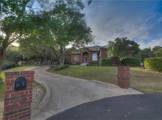 75 Stillmeadow Dr, The Hills, TX 78738