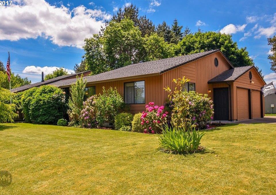 1st image of 1391 NE 10th Ave