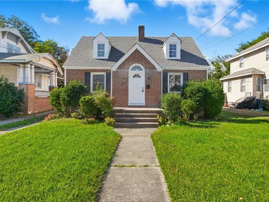 327 Cedar St, Suffolk, VA 23434
