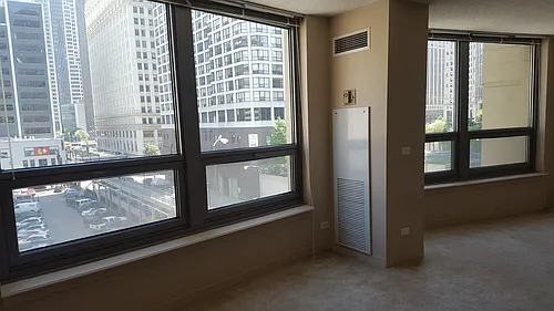440 N Wabash Ave Photo 1