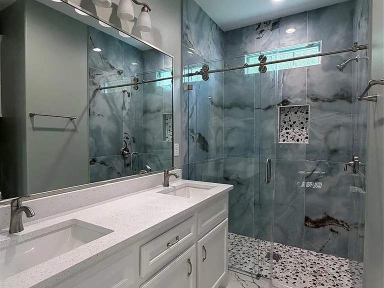 408 Mary Ave — Photo 9