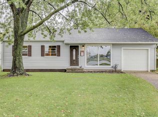 1913 Roberta Ln, Champaign, IL 61821