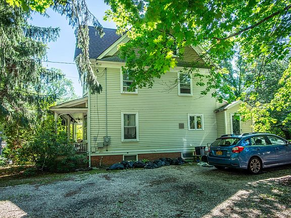 4th image of 83 Highland Avenue