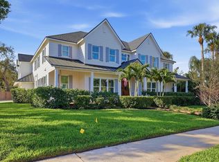 1686 North Dr, Sarasota, FL 34239