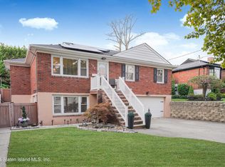 169 Beverly Rd, Staten Island, NY 10305
