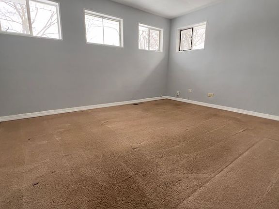 5th image of 17222 Walter St