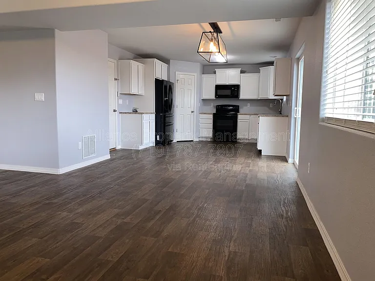 3875 Reindeer Cir — Photo 11