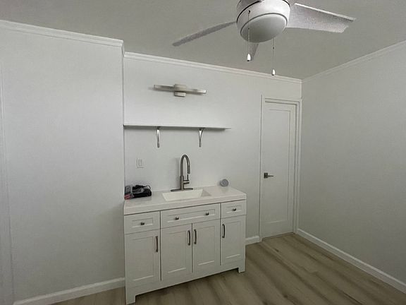 2nd image of 2421 Ala Wai Blvd #1105A