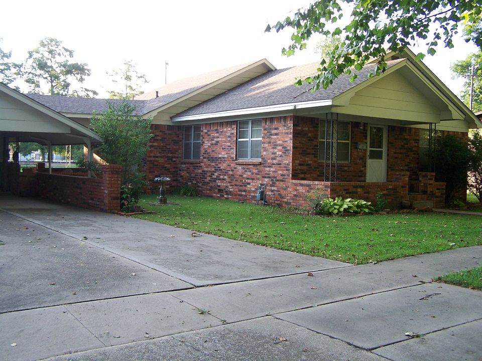 1st image of 109 W Bert Ave