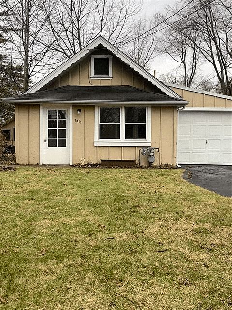 1st image of 1211 Hunter Rd