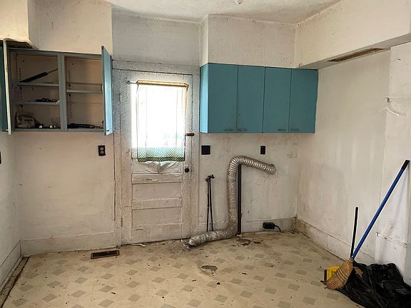 3rd image of 39 Germania St