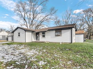1725 S Fairbanks St, Griffith, IN 46319