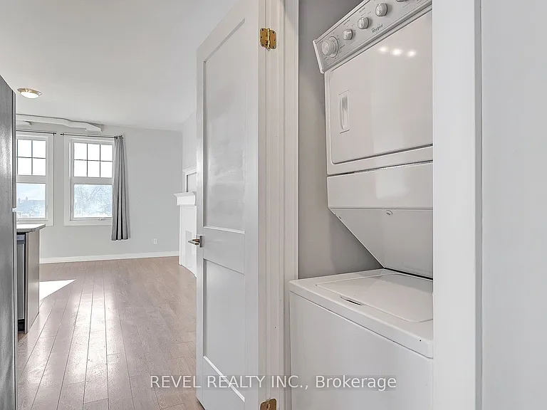 657 Barton St E #302 — Photo 33