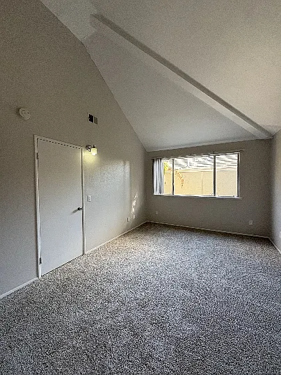 2920 Luciernaga St #2 — Photo 12