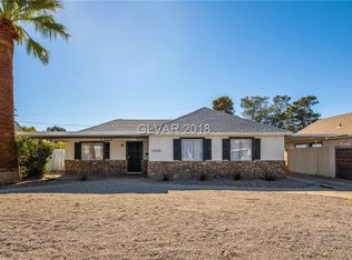 1320 E Oakey Blvd, Las Vegas, NV 89104
