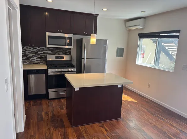 5261 E The Toledo APT 5, Long Beach, CA 90803