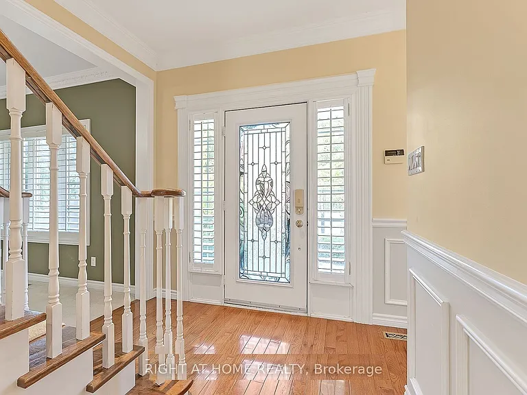 307 Sheridan Ct — Photo 13