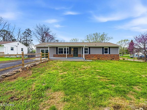 2nd image of 717 Birchbrook Dr