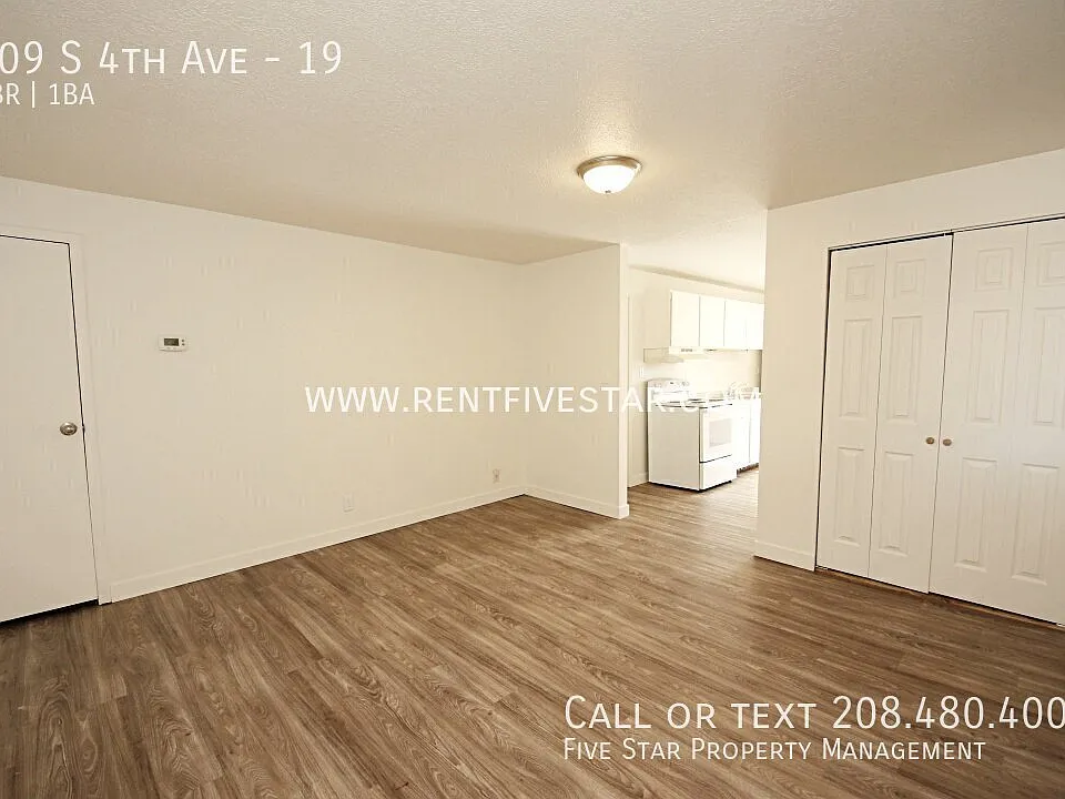 809 S 4th Ave #19