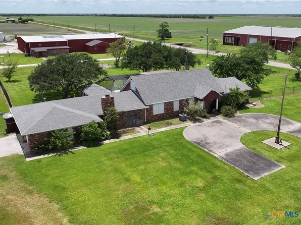 57 Tillery Rd, Port Lavaca, TX 77979