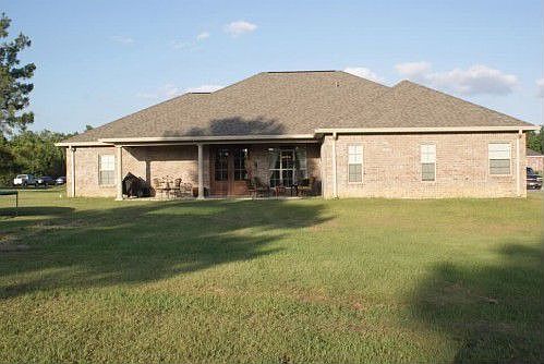 3rd image of 370 Delia Dr