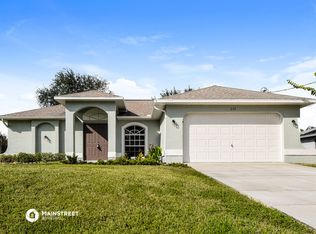 205 SW 13th Ter, Cape Coral, FL 33991