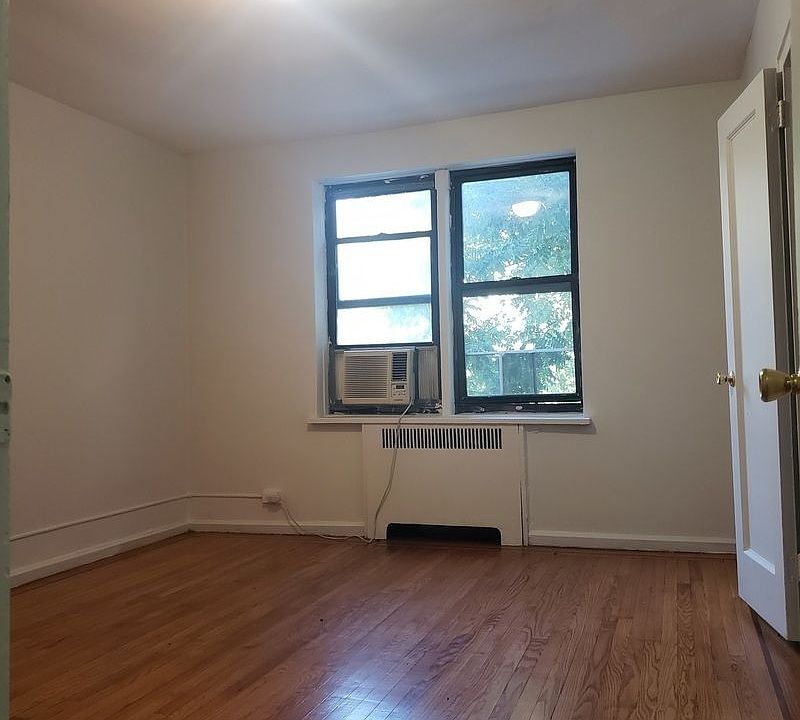 1st image of 495 W 187th St APT 5F