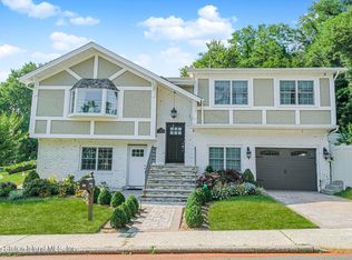 47 Ravenna St, Staten Island, NY 10312