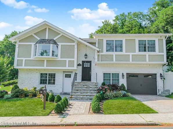 47 Ravenna St, Staten Island, NY 10312