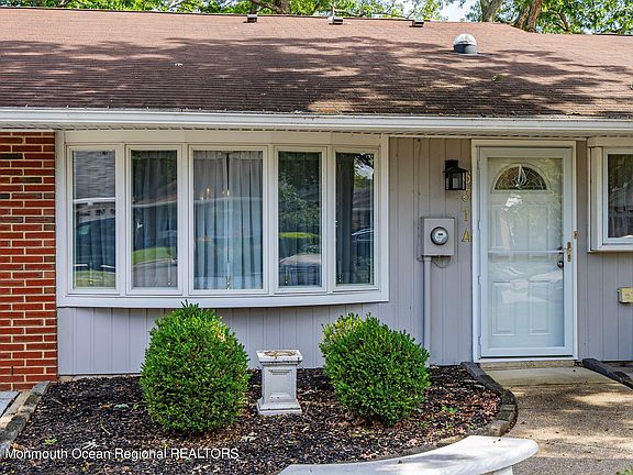 4th image of 631 Huntington Drive #A