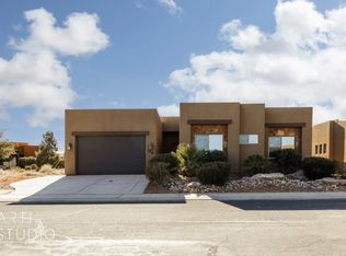 3278 S Retreat Dr, Hurricane, UT 84737