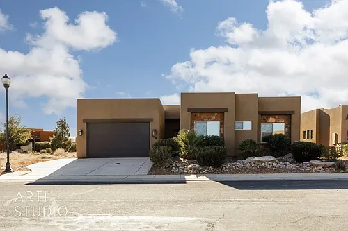 3278 S Retreat Dr Photo 1