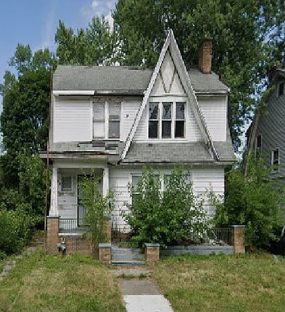 2nd image of 326 Eastlawn St #1