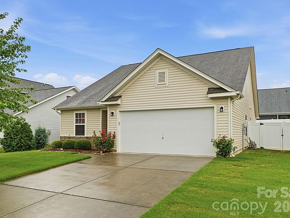 2nd image of 1707 Sawtooth Ct