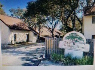 5626 Ashley Oaks Dr APT 28, Tampa, FL 33617