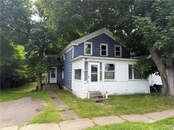 94 E Schuyler St, Oswego, NY 13126