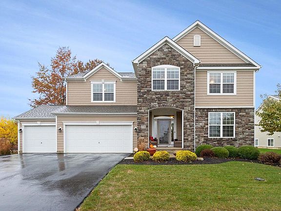 2nd image of 1110 Balmoral Dr
