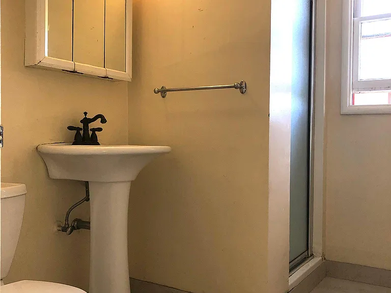 1725 San Pablo Ave — Photo 13