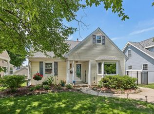 908 S East Ave, Waukesha, WI 53186